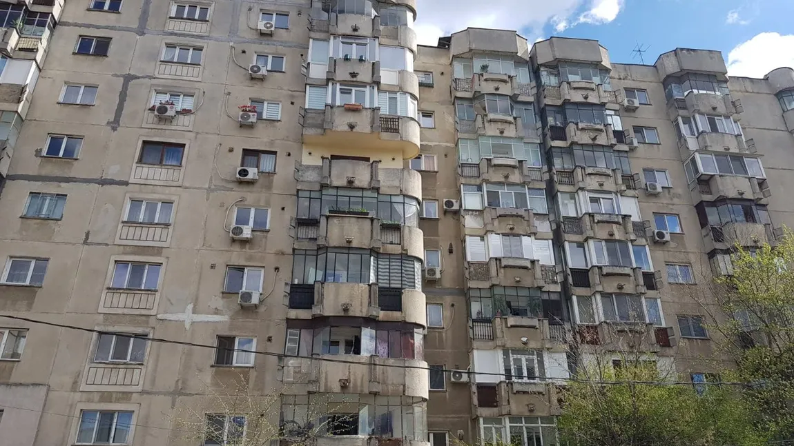 Taxa pe care trebuie să o plătească românii care vând apartamente vechi. Cum sunt definite acestea şi ce sumă trebuie să achite