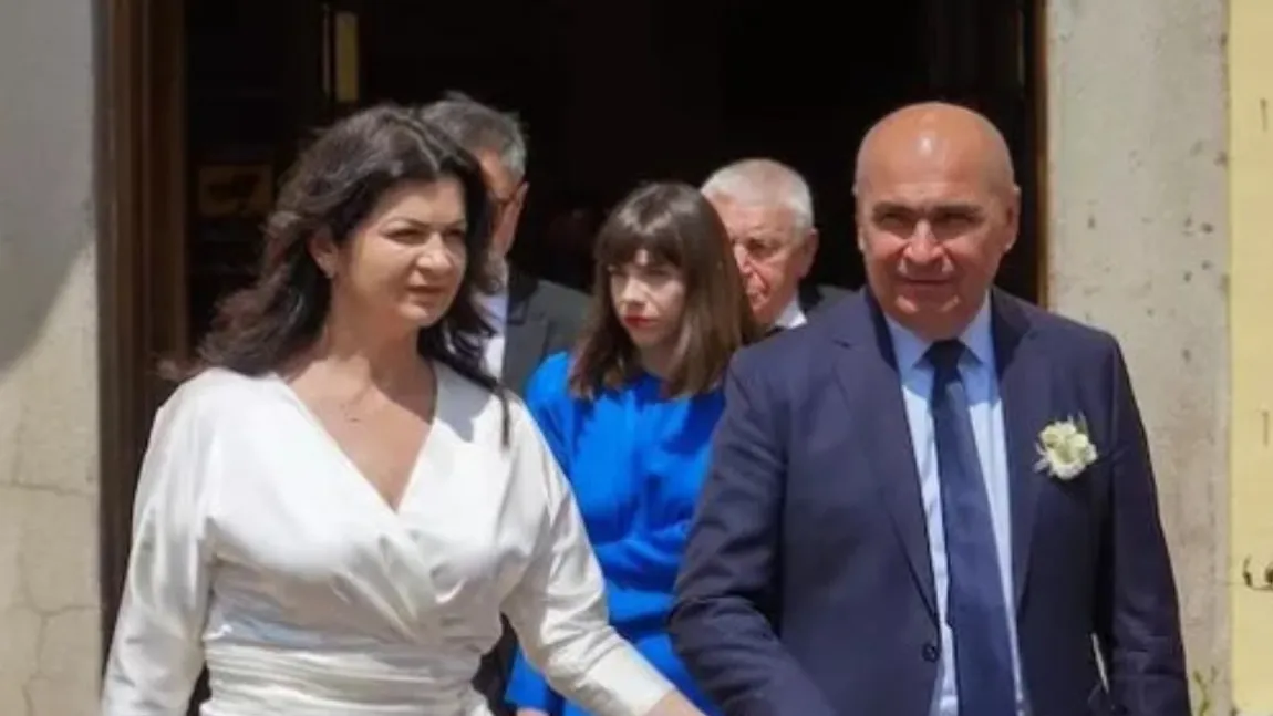 CUTIA NEAGRĂ EXCLUSIV. Camarila matriarhală de la Oradea. Cum s-a înconjurat Ilie Bolojan de femei în funcțiile pe care le-a deținut de-a lungul timpului