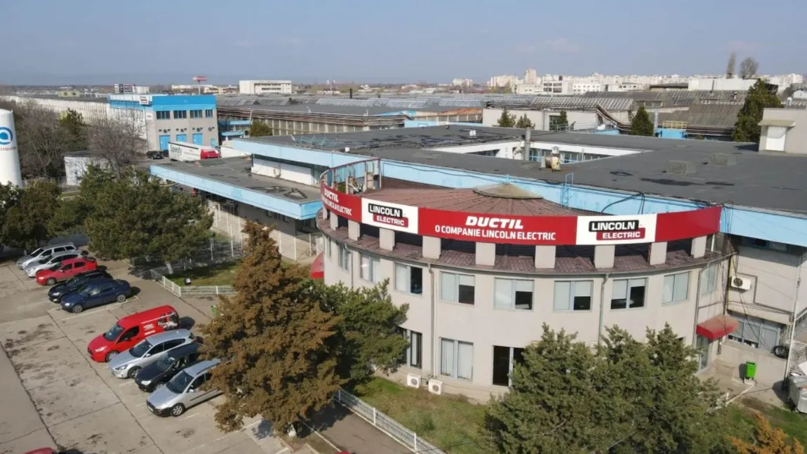Concedieri la o mare companie americană prezentă în România. Câți oameni vor fi dați afară, când se fac disponibilizările