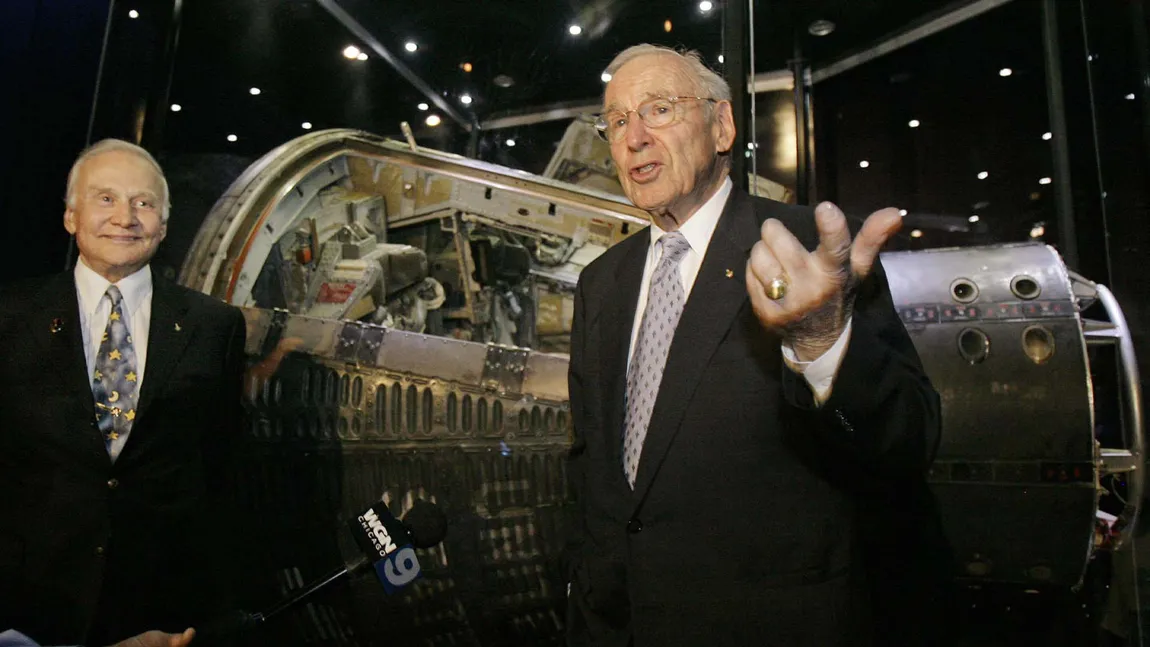 Comandantul celebrei misiuni Apollo 13, Jim Lovell, a murit la vârsta de 97 de ani anunţă NASA