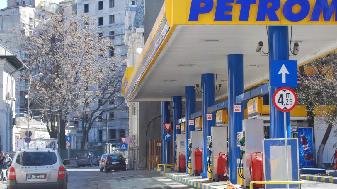 Benzina s-a scumpit din nou. Cât plătesc românii pentru un litru de carburant vineri, 8 august