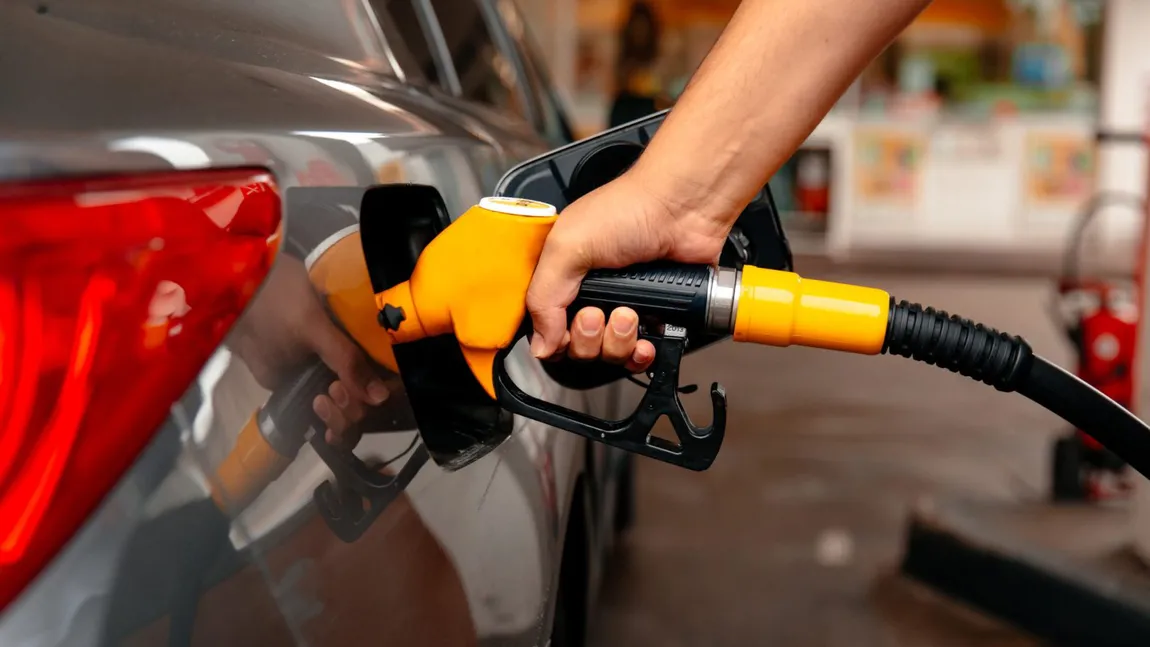 Preţ carburanţi 1 august 2025. Scumpiri masive la pompă, cât costă un plin de benzină/motorină/GPL