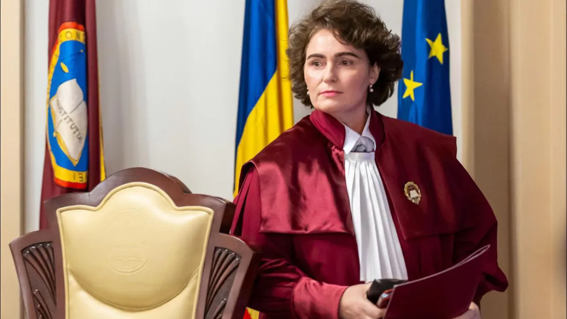 Judecătoarea CCR Iulia Scântei recunoaște că nu are explicații clare pentru anularea alegerilor: ”Poate alte autorități ar fi trebuit să intervină și să detalieze înapoi. Poate trebuiau să vină niște răspunsuri mai complete”