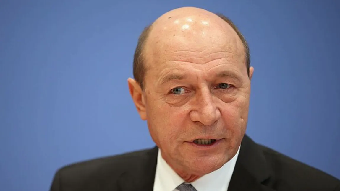 EXCLUSIV - Traian Băsescu, mesajul momentului înainte de alegerile parlamentare din Republica Moldova: „Dacă socialiștii câștigă, Republica Moldova va avea un guvern supus Moscovei”