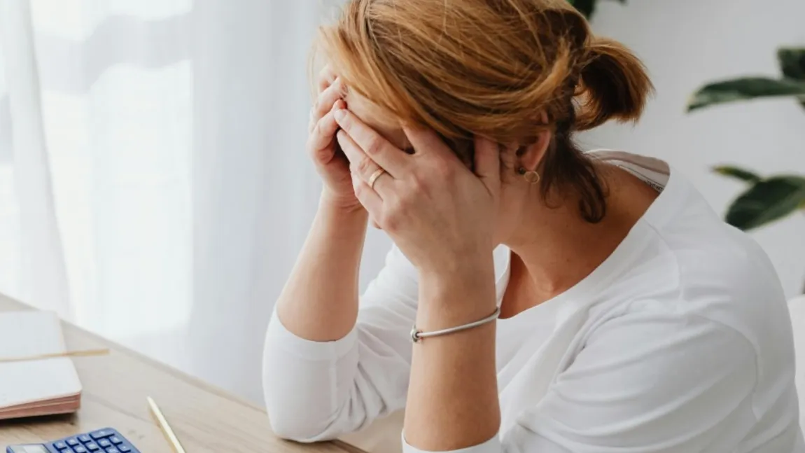 Cresc ratele românilor! Cât vor plăti în plus din octombrie. Nu scapă nici cei cu dobânzi fixe!