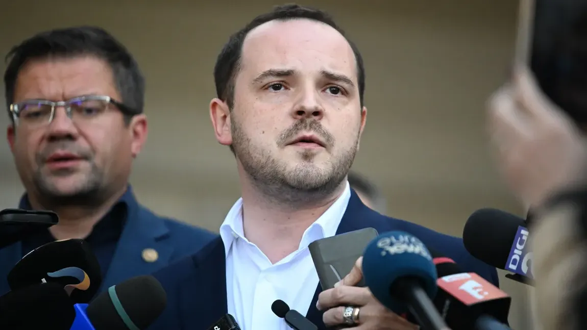 Ministrul Sănătății, Alexandru Rogobete, revoltat de ce a văzut în spitalul Sfânta Maria din Iași: ”Am găsit asistente cu bijuterii și unghii false la terapie intensivă”