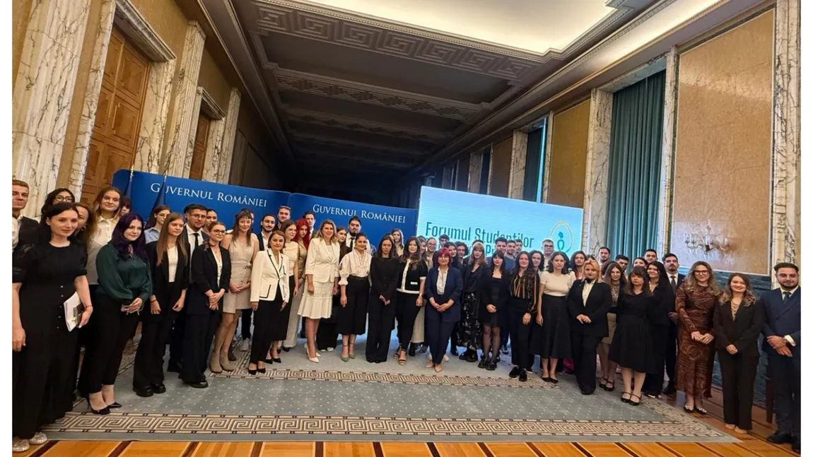 „Proiect de țară - România 2050”: tinerii fac exercițiul pe care politicienii îl evită de 30 de ani la Forumul Studenților Români de Pretutindeni