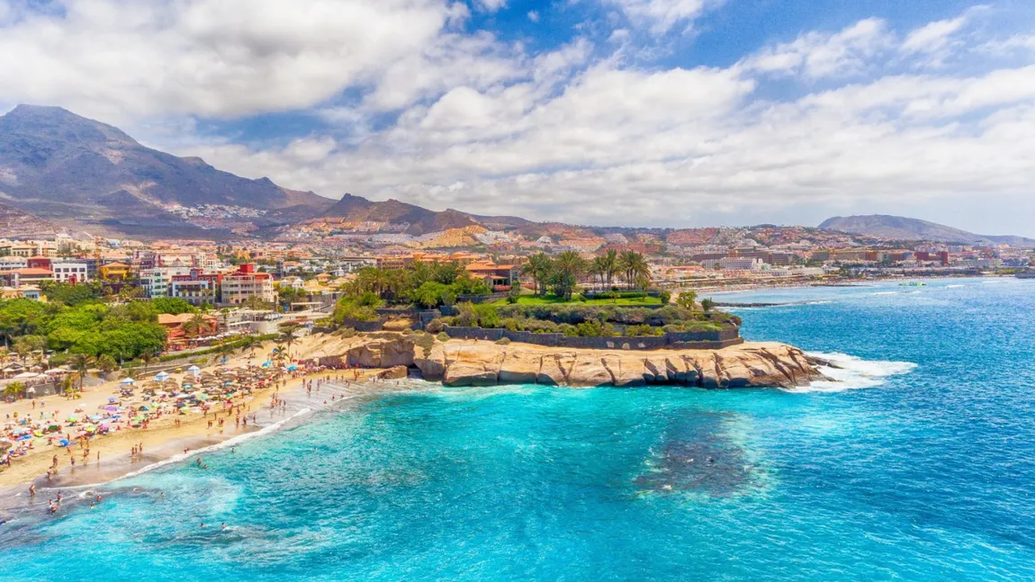 Vrei să scapi de ger și nu știi unde să te duci? Iată top 10 destinații din Europa care te vor întâmpina cu soare