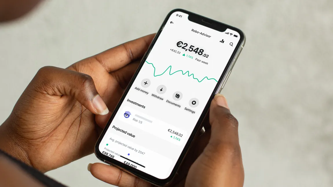 Revolut: Generația Z și „milenialii tineri” convertesc 