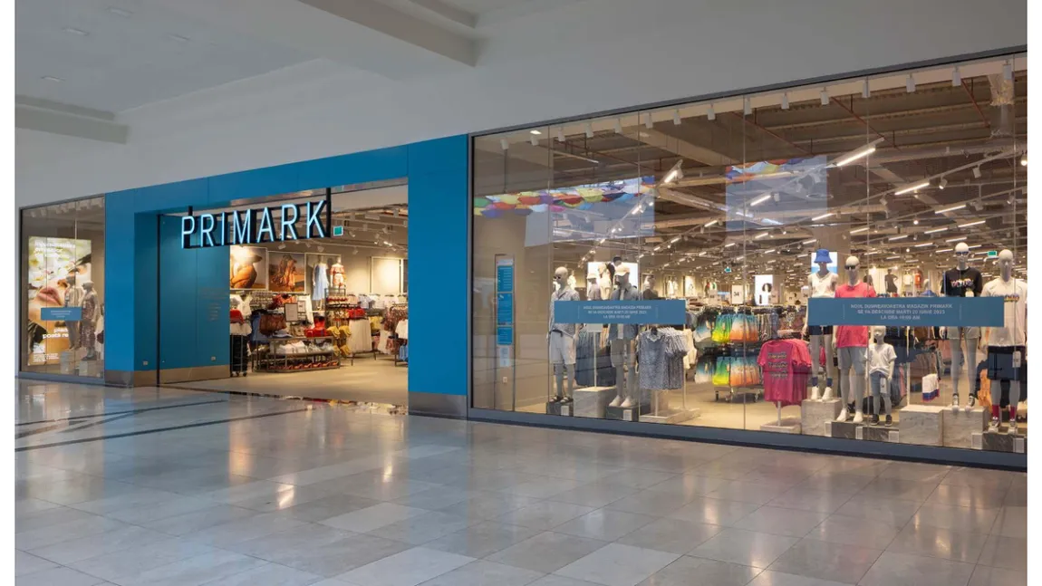 Scandalos! Salariul de mizerie pe care îl are o angajată la Primark. Compania face angajări pe lefuri de nimic