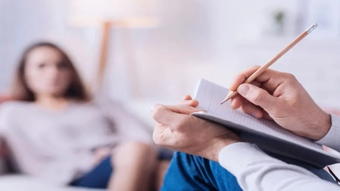 Asociaţiile profesionale din psihiatrie cer o reformă a sistemului de sănătate mintală din România. 