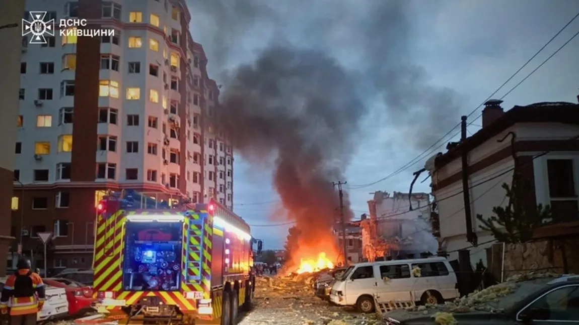 Rusia a lovit masiv infrastructura energetică a Ucrainei. Blackout masiv în aproape toată ţara
