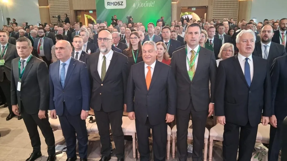 Scandal la Congresul UDMR de la Cluj. Sorin Grindeanu a ieșit din sală la intonarea imnului Ținutului Secuiesc, în timp ce Ilie Bolojan a rămas. Nicușor Dan nici nu a mai participat la eveniment VIDEO