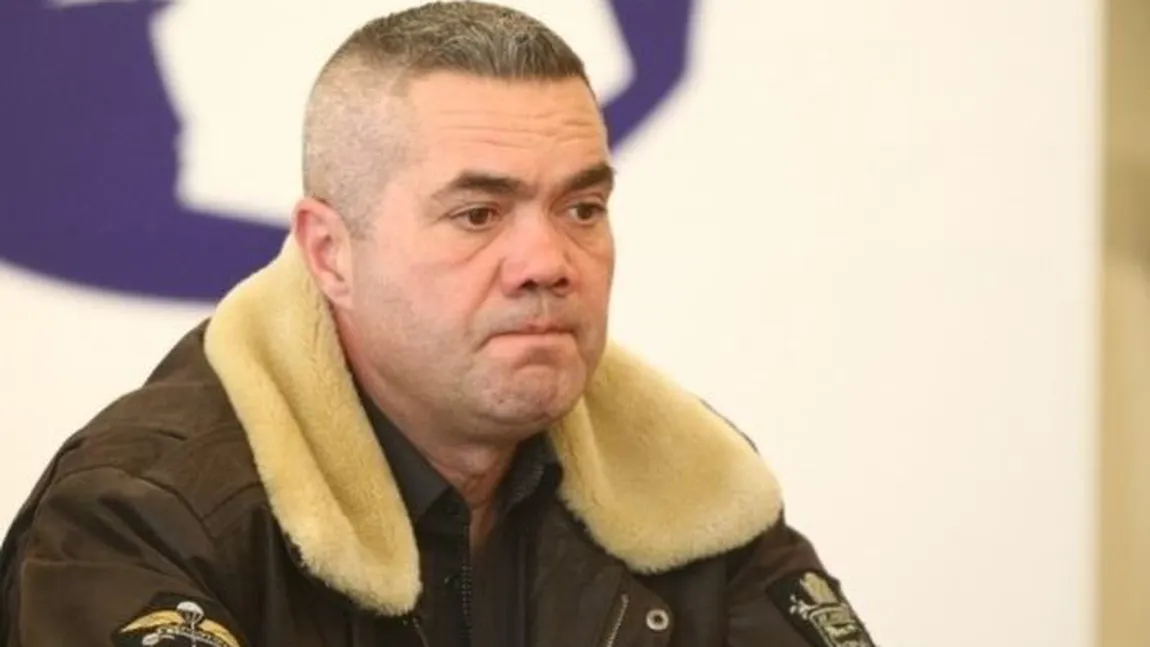 Comandantul adjunct al Poliției locale Iași, lăsat fără permis. A forțat semaforul deși în spatele lui era mașina de la Rutieră