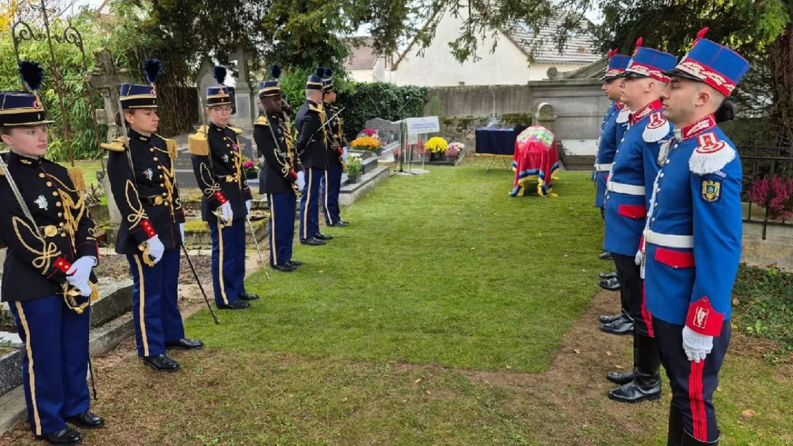 Sicriul cu rămășițele pământești ale ultimului domn al Moldovei, depus în Sala Unirii de la Palatul Cotroceni. Condițiile în care va fi permis accesul publicului