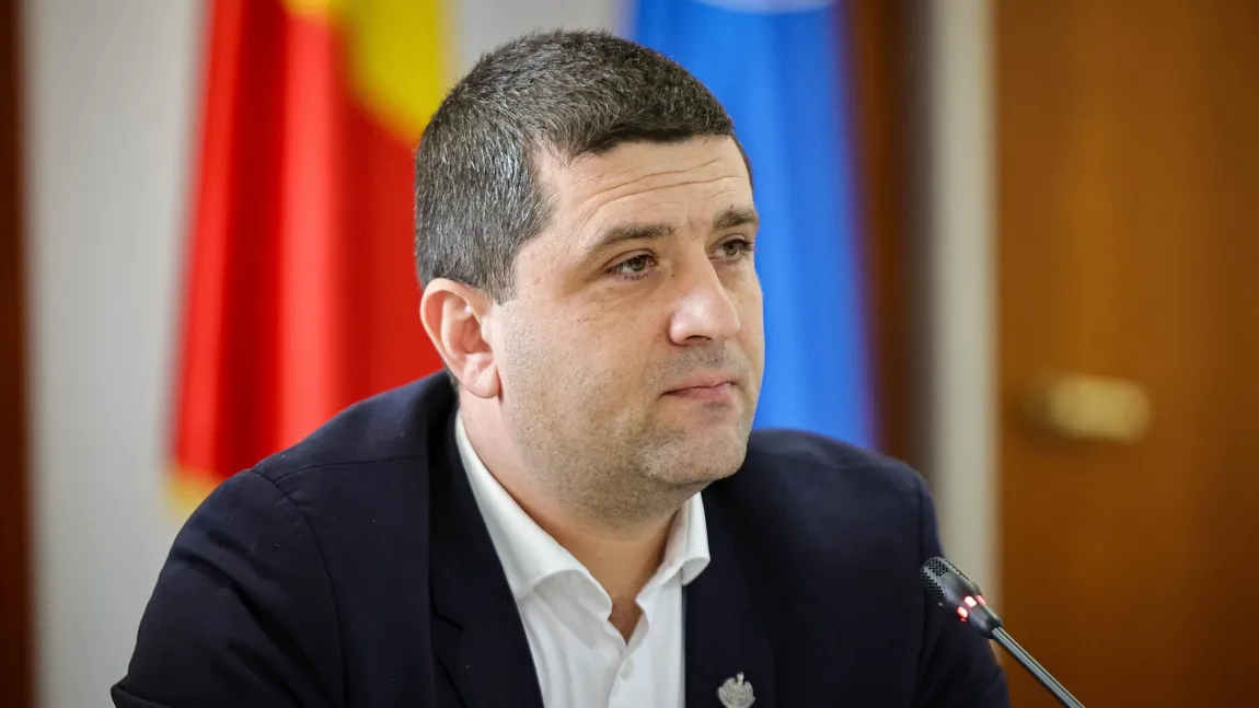 Interimarul de la Apărare, Radu Miruță, coleg de partid cu Ionuț Moșteanu, dar din alt ”film” la capitolul studii - două facultăți la stat, doctorat, experiență în companii de top