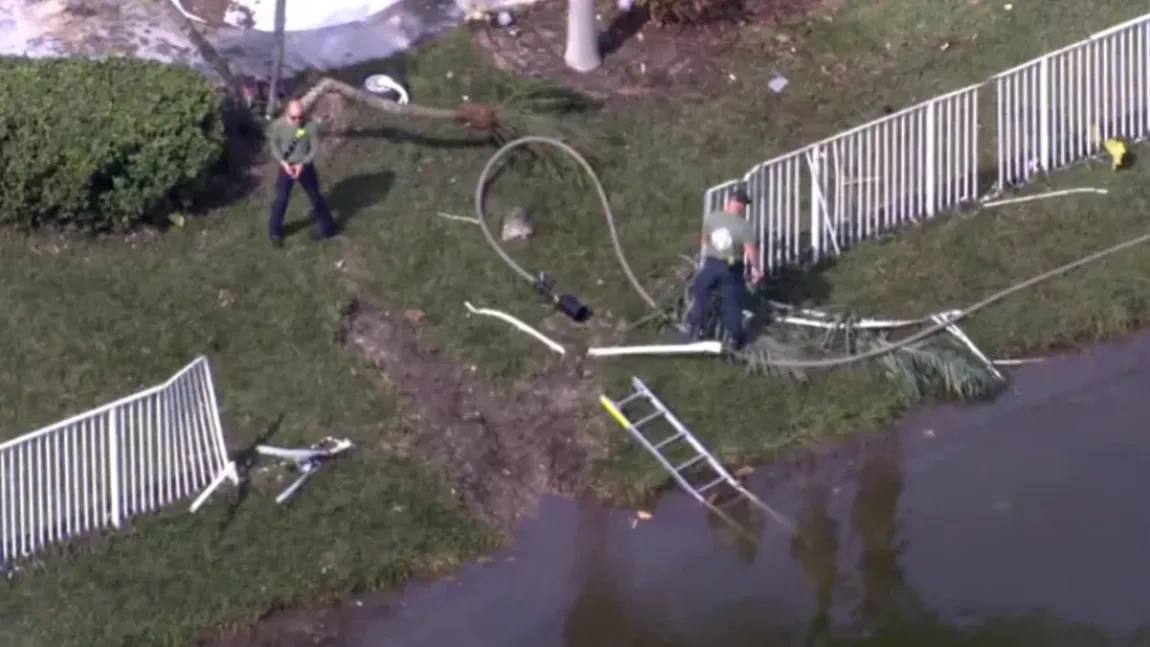 VIDEO Avion prăbuşit în Florida, într-o zonă rezidenţială