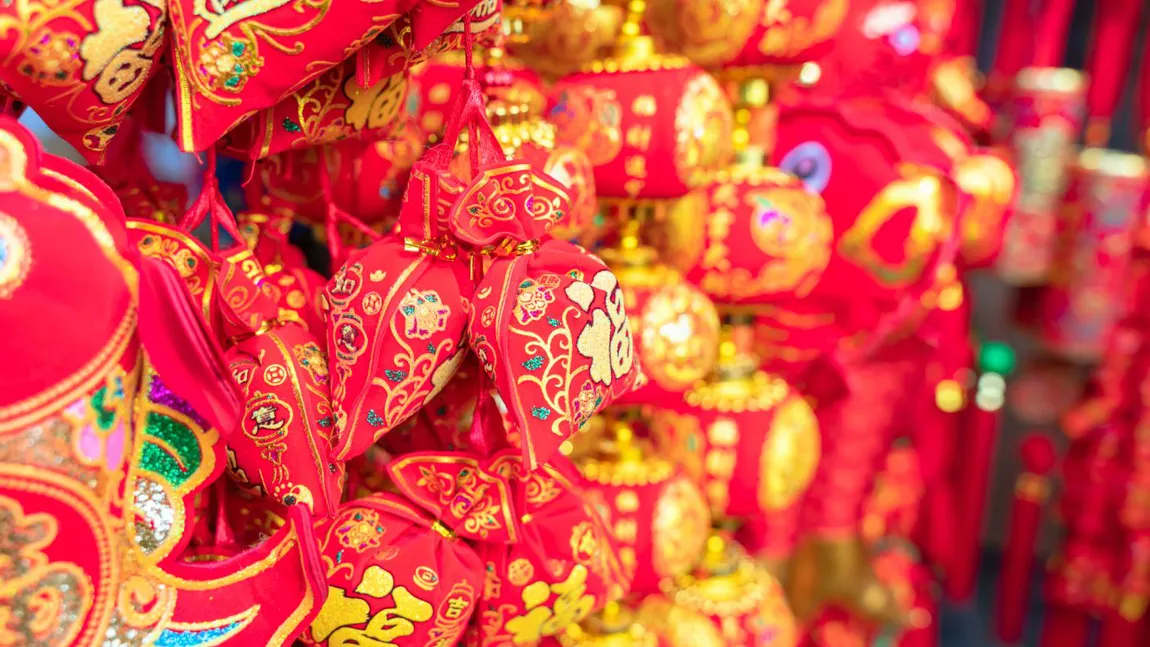 5 ZODII CHINEZEȘTI atrag NOROCUL pe tot parcursul lunii NOIEMBRIE 2025 