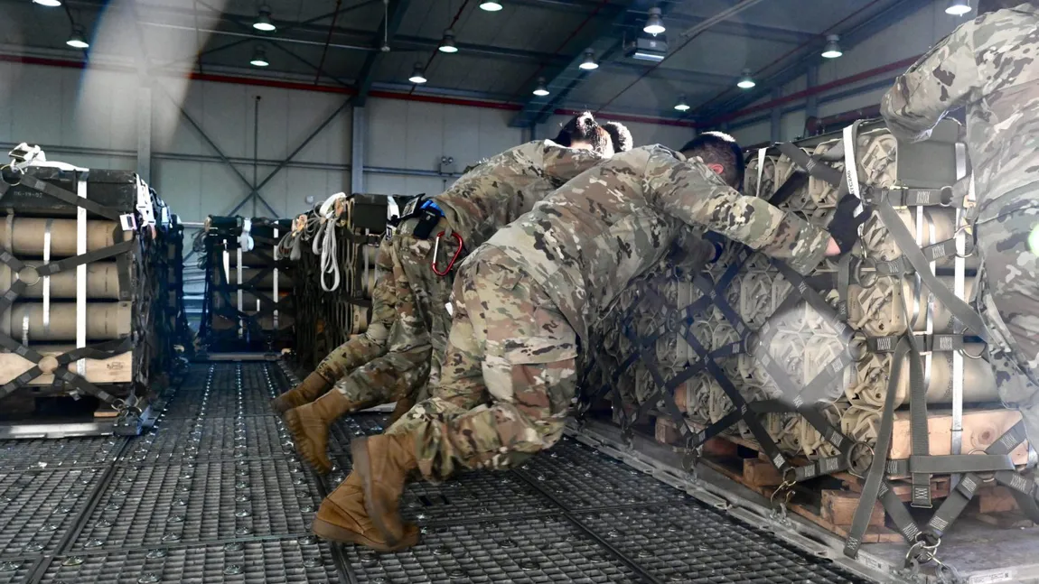 Livrarea de arme din SUA către unele ţări membre NATO şi Ucraina a fost suspendată. Ce ţări sunt afectate şi când ar putea fi reluate livrările