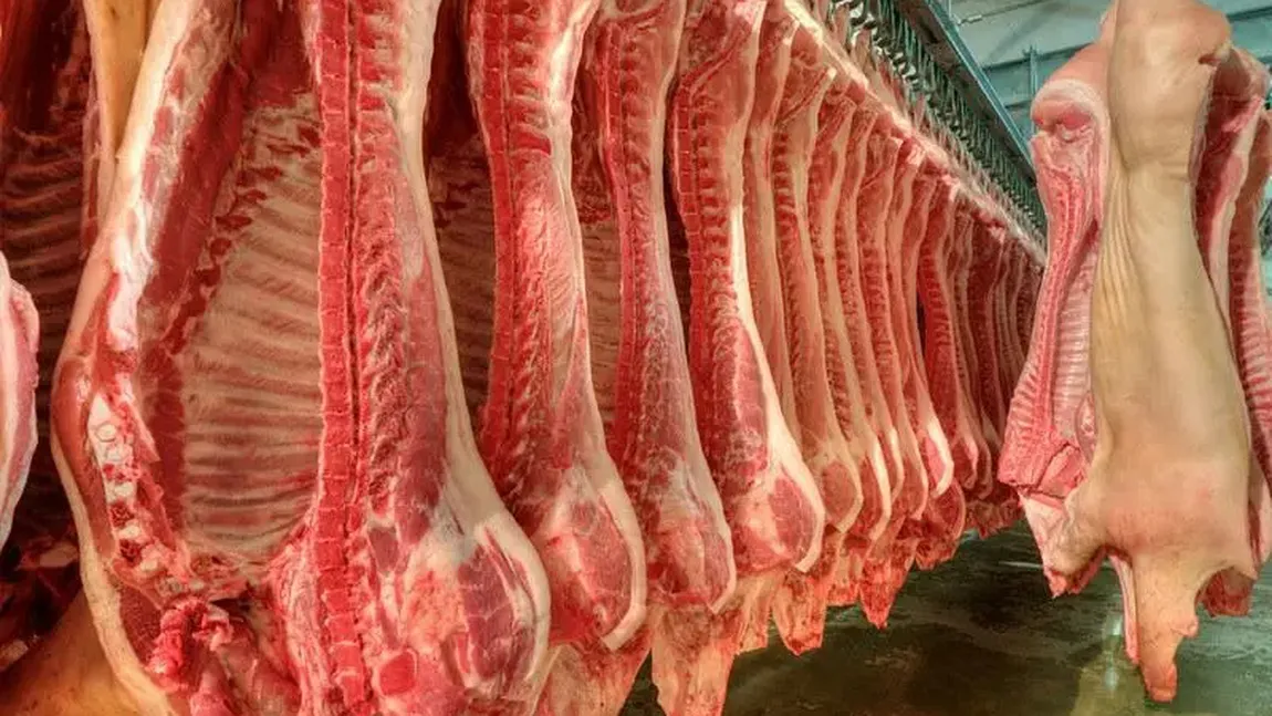 Românii nu știu să deosebească carnea de porc de producție românească de cea de import