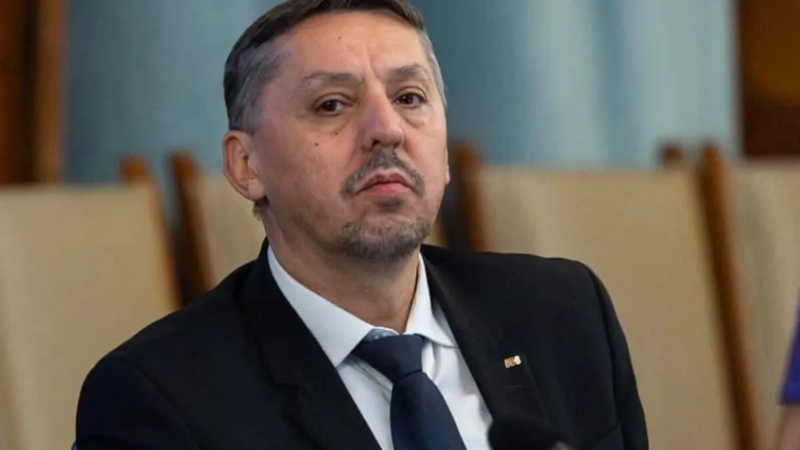 Daniel David promite profesorilor că nu le vor fi tăiate salariile: 