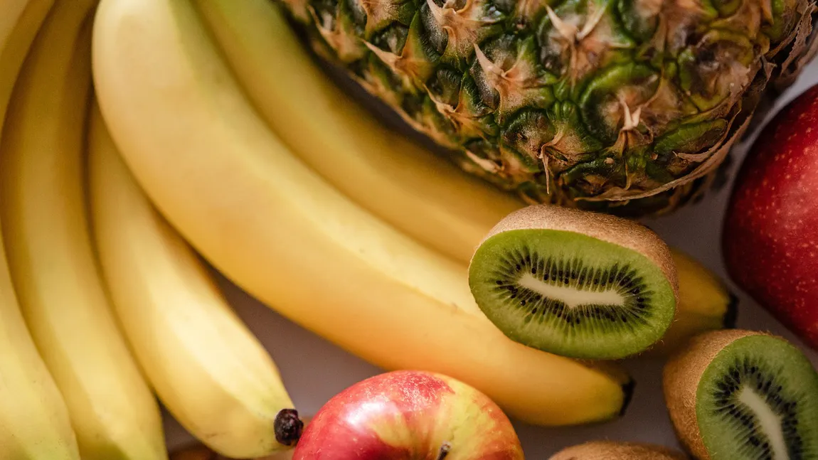De ce e bine să mănânci ananas, kiwi sau banană. Motivul uluitor pentru care nutriționiștii recomandă aceste fructe