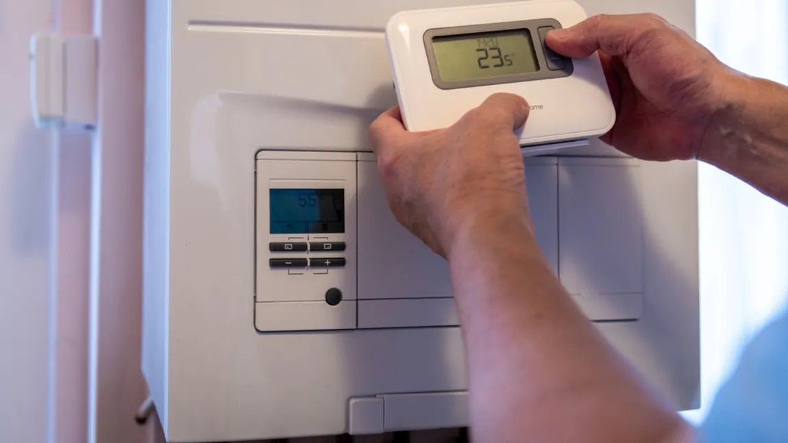 Metoda prin care poți reduce cu 20% factura la căldură. Când trebuie să oprești centrala, potrivit specialiștilor