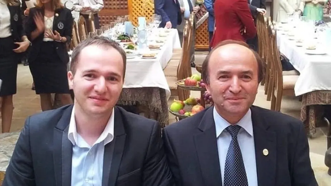 Fiul lui Tudorel Toader, profesor acuzat că ar fi hărțuit sexual două studente, nu mai are voie să predea până la clarificarea anchetei oamenilor legii