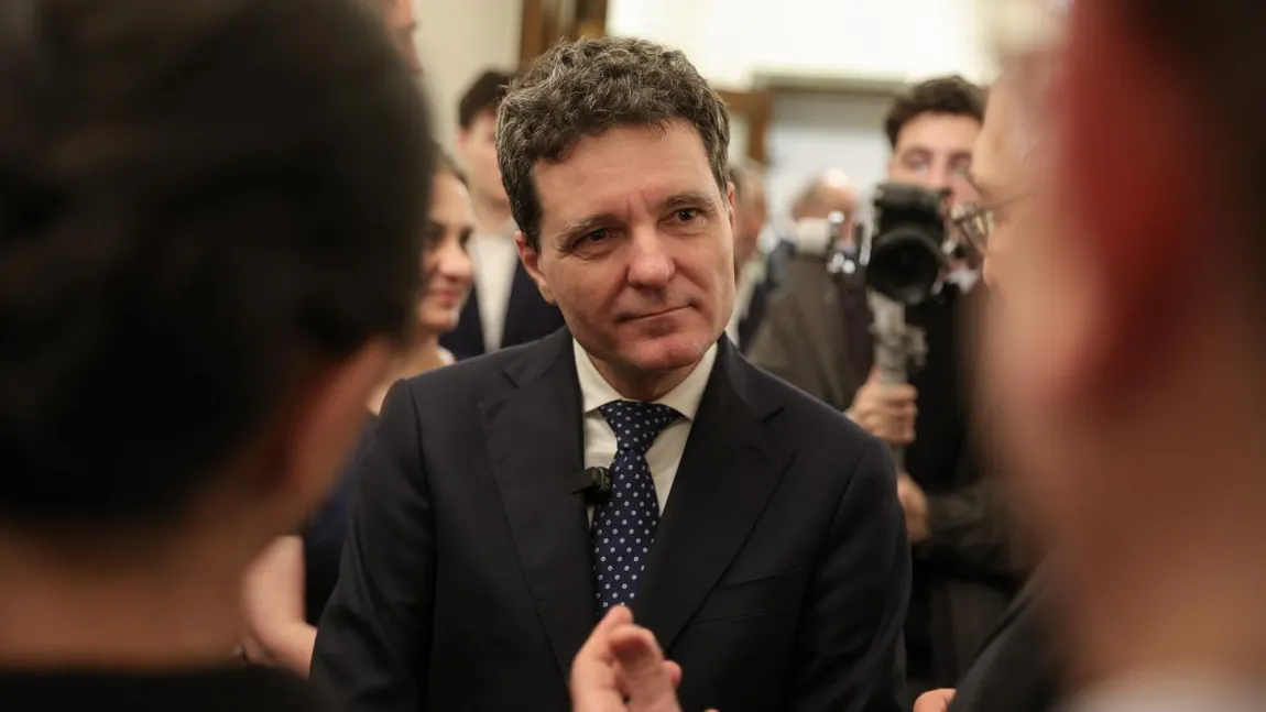 Nicuşor Dan le-a explicat protestatarilor din Londra de ce au fost anulate alegerile: „O campanie de manipulare și dezinformare a Rusiei de 10 ani”