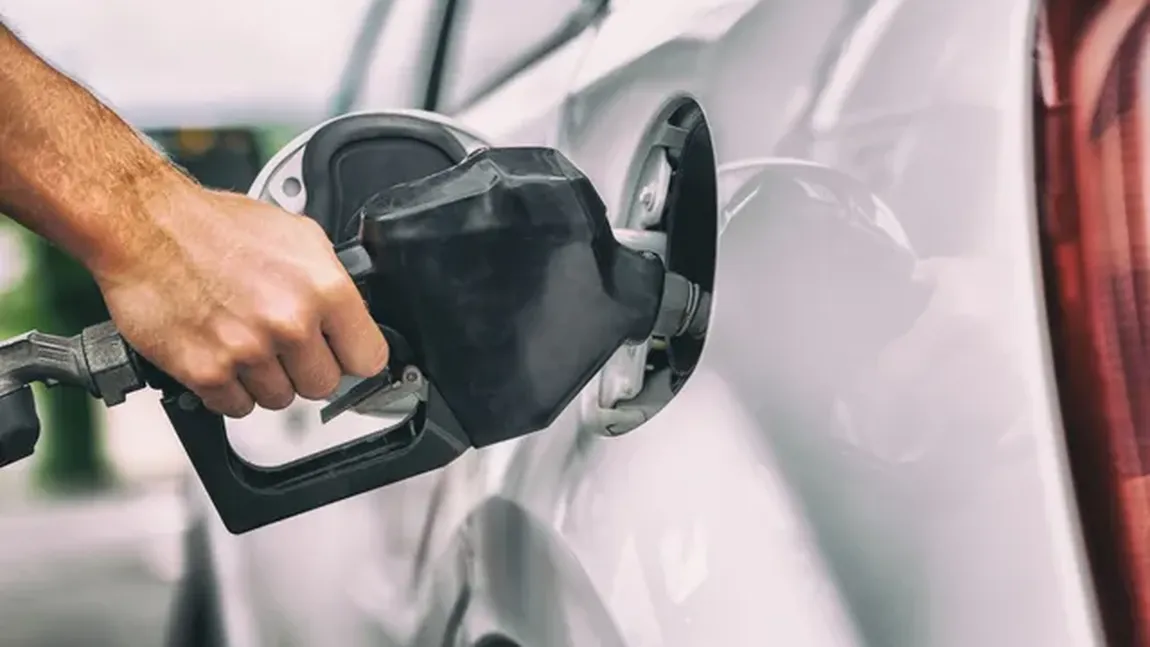 Șoferii plătesc mai mult de la 1 ianuarie: Noile accize fac benzina și motorina mai scumpe
