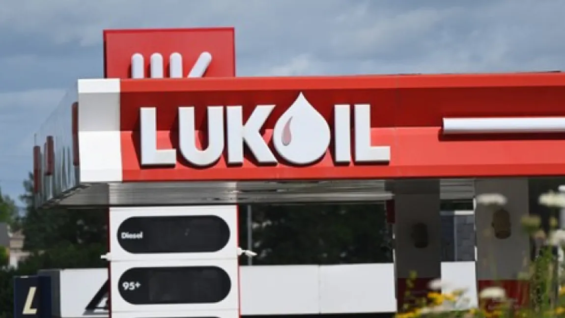SUA îi dau României timp să decidă viitorul Lukoil. Trump amână sancțiunile până în 2026