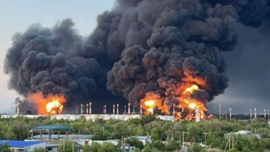 Bombe adevărate de Anul Nou. Ucraina a lovit un depozit de petrol din apropierea Moscovei VIDEO