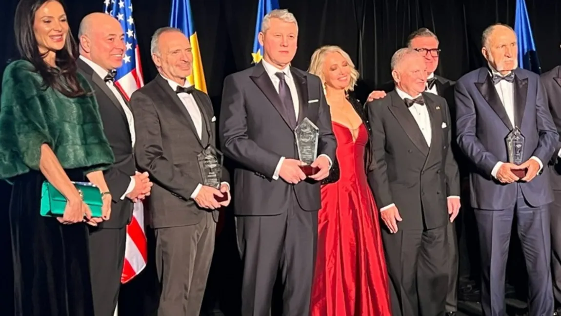 Palmă zdravănă pentru reziști, din SUA. Cătălin Predoiu a fost onorat cu Premiul Internațional pentru Serviciu Public! ”Dacă am putea avea zece ca el, am putea schimba țara asta într-un minut”