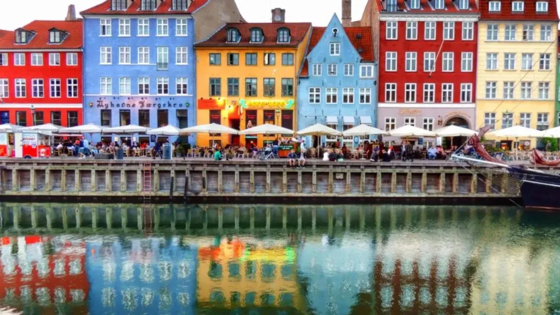 Românii pot câștiga 10.000 de euro lunar, în Danemarca. Care sunt condițiile pentru angajare