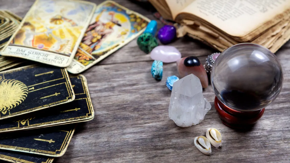 Horoscop tarot de Sărbători. Mesaje PUTERNICE pentru TOATE zodiile înainte de Crăciun