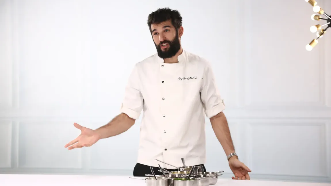Mărturiile emoționante ale lui Richard Abou Zaki: Prin ce a trecut juratul de la „Chefi la cuțite” ca să ajungă în top: „A contat bătaia aia în bucătărie!”