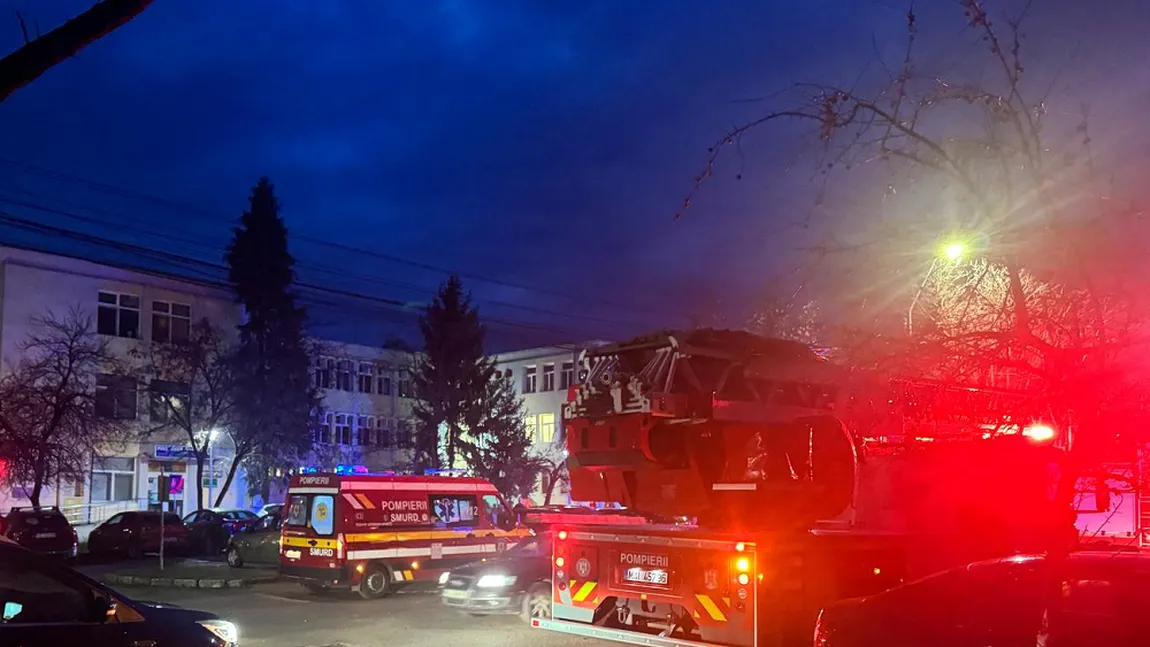 Plan roşu de intervenţie. Incendiu la secția de Psihiatrie a Spitalului Județean Deva. 26 de pacienți evacuați
