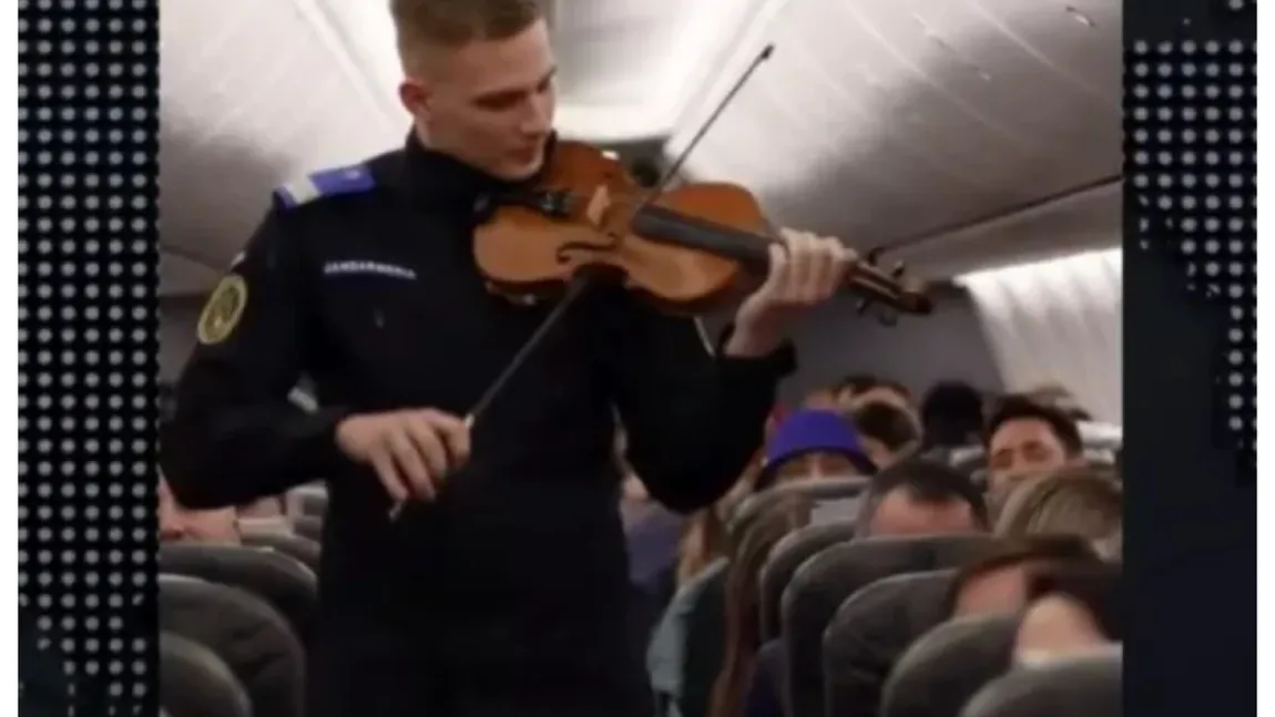 Moment emoționant în timpul unui zbor Tarom, după ce un jandarm cântă ”Deșteaptă-te române”. Cine e tânărul care a impresionat o țară întreagă