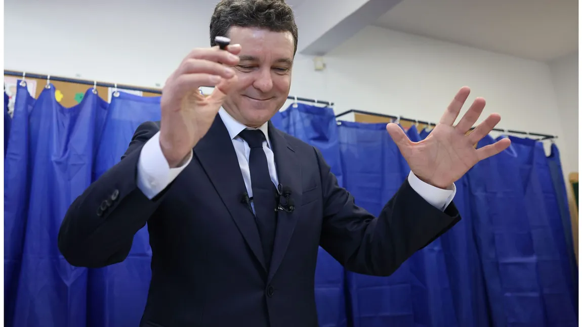 Nicușor Dan, primele declarații după ce a votat: „Am votat pentru cineva de care sunt sigur că nu se apropie de zona de corupție și de mafia imobiliară care e extrem de tentantă la Primăria Capitalei” / ”De mult nu am mai votat pentru altcineva în afară de mine”