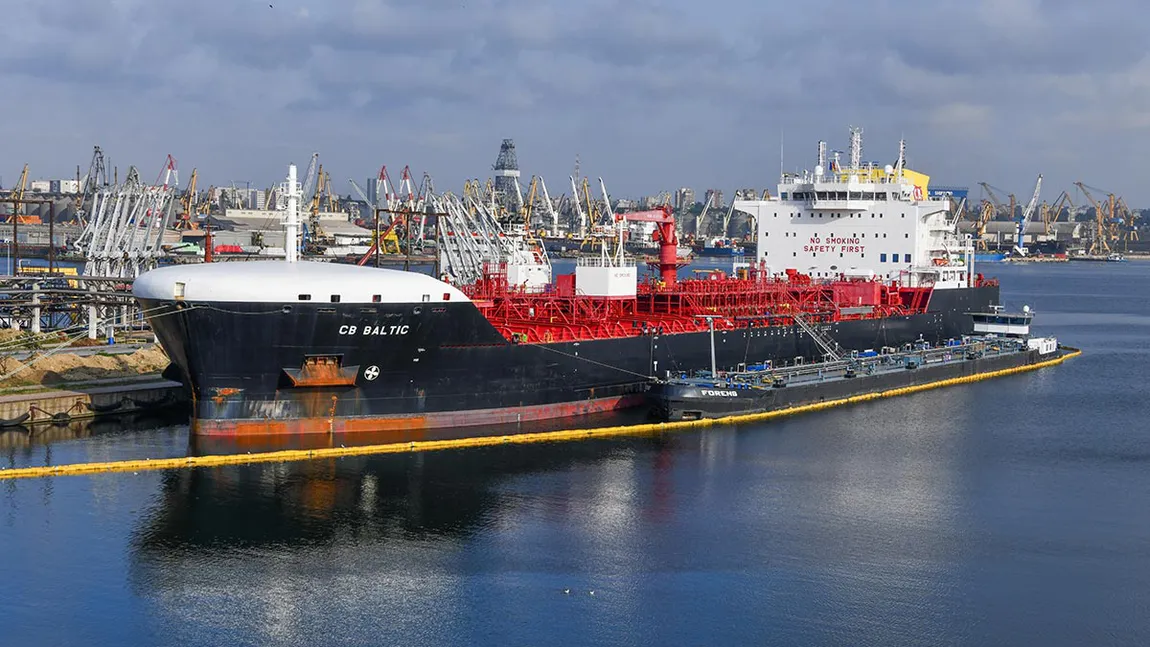 „Caracatița” evaziunii fiscale cu motorină, anchetată de DIICOT. Cum era adus petrol rusesc în România