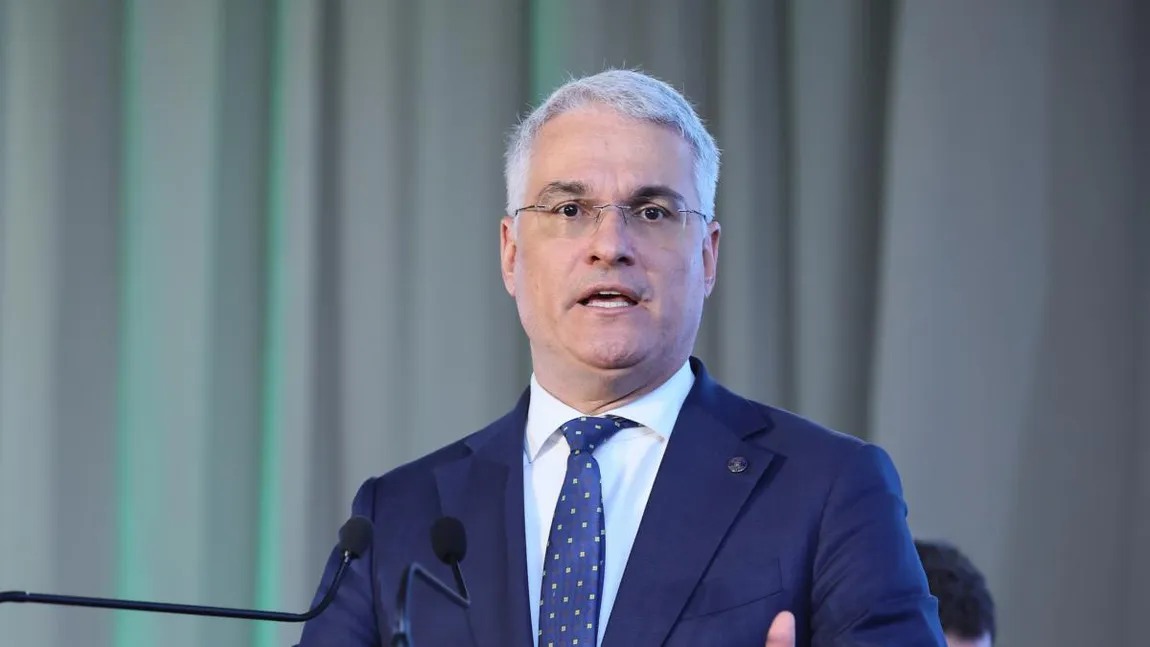 Dragoş Pîslaru, ministrul Fondurilor Europene, anunţă că va sesiza Parchetul European cu privire la achiziţii de microbuze şcolare, din fonduri europene, la suprapreţ