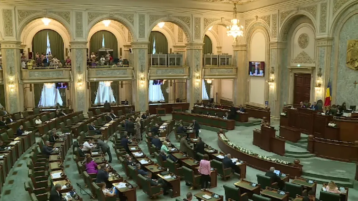 Proiectul legii pensiilor private trece, din nou, de comisiile din Senat, după ce un articol a fost declarat neconstituţional de CCR şi reformulat. Când urmează să intre la vot
