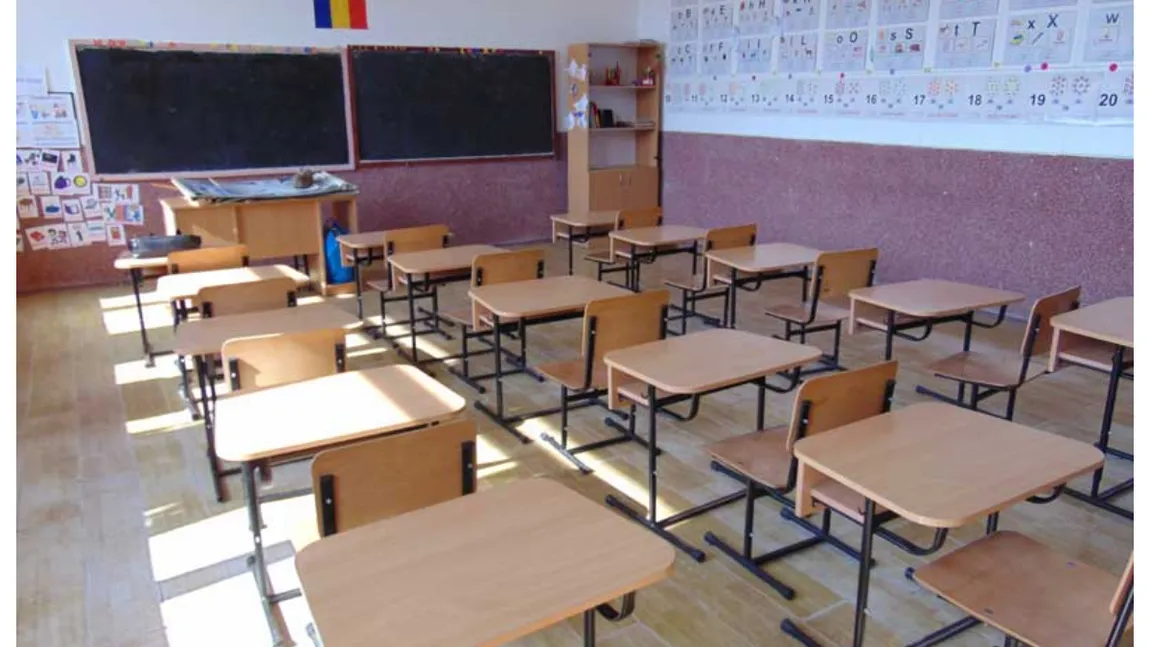 ŞCOLI ÎNCHISE joi şi vineri, lista oficială. Anunțul făcut de reprezentanții Ministerului Educației, cine sunt elevii care nu se întorc la cursuri pe 8 şi 9 ianuarie