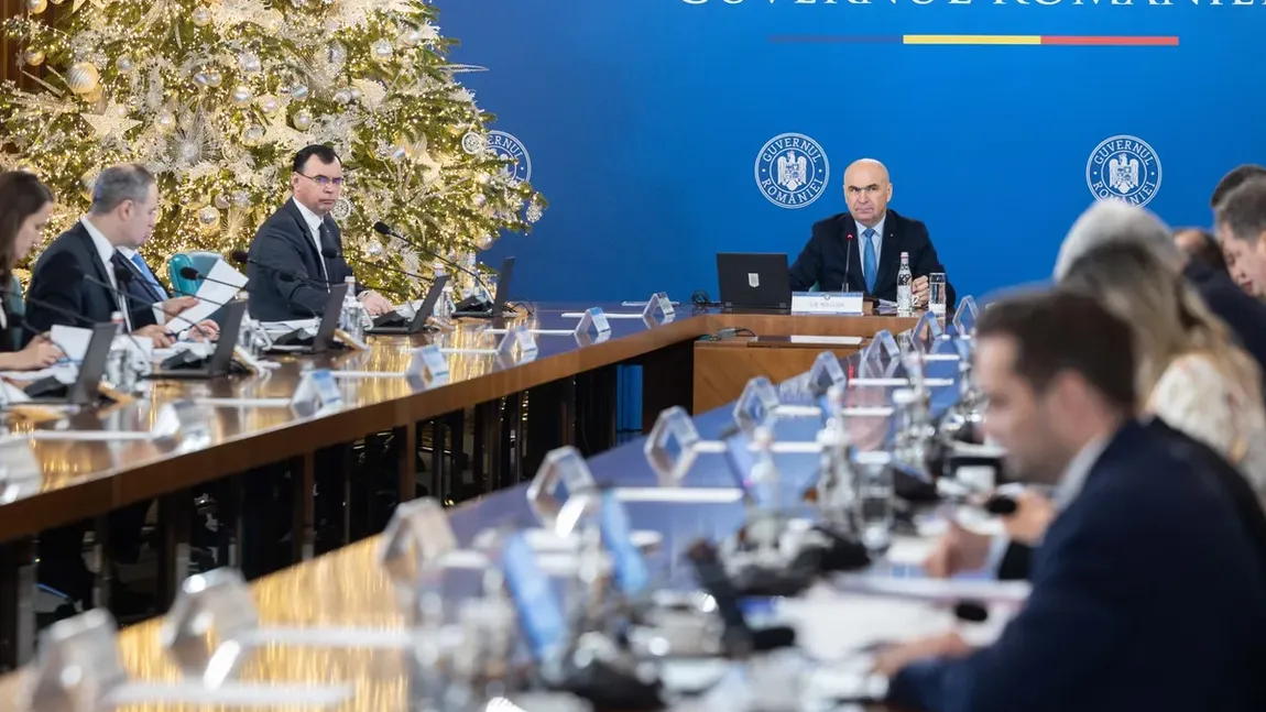 Bugetarii care vor să rămână angajaţi şi să încaseze şi pensie vor trebui să accepte diminuarea acesteia cu 85%. Proiectul se află pe masa guvernului Bolojan