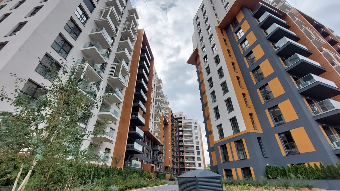 Guvernul Bolojan impune noi obligaţii dezvoltatorilor imobiliari. Ce informaţii vor fi nevoiţi să dezvăluie