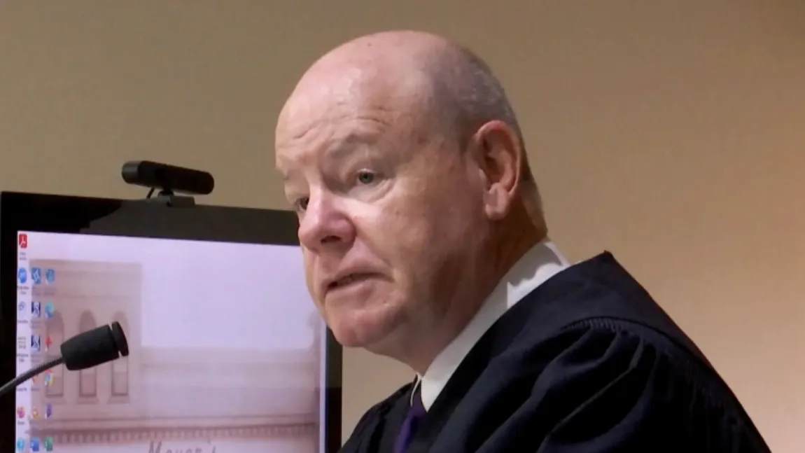 Un judecător și soția sa au fost împușcați prin ușă în statul american Indiana. Atacatorul i-a luat prin surprindere VIDEO