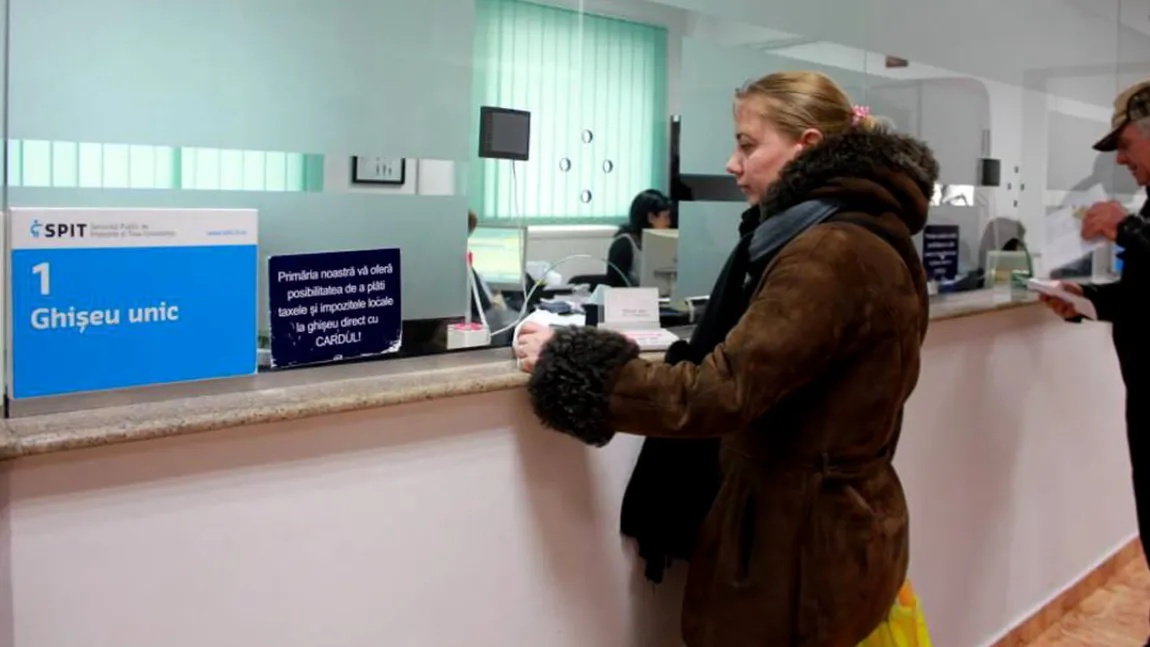 Haos, disperare și revoltă la plata taxelor pe 2026. În unele orașe, taxe pe gunoi e cât impozitul pe case! Un bărbat a fost pus să plătească și pentru soția moartă de 22 de ani!