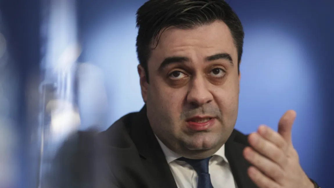 Fostul ministru al Transporturilor Răzvan Cuc, trecut în arest la domiciliu în dosarul de corupție