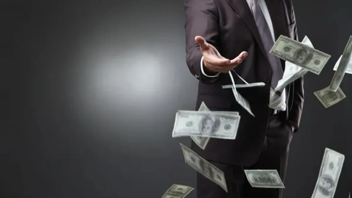 O companie din China și-a premiat angajații cu 24 de miloane de euro. Fiecare a primit cât a putut să numere: „Cine nu și-ar dori să lucreze acolo?”