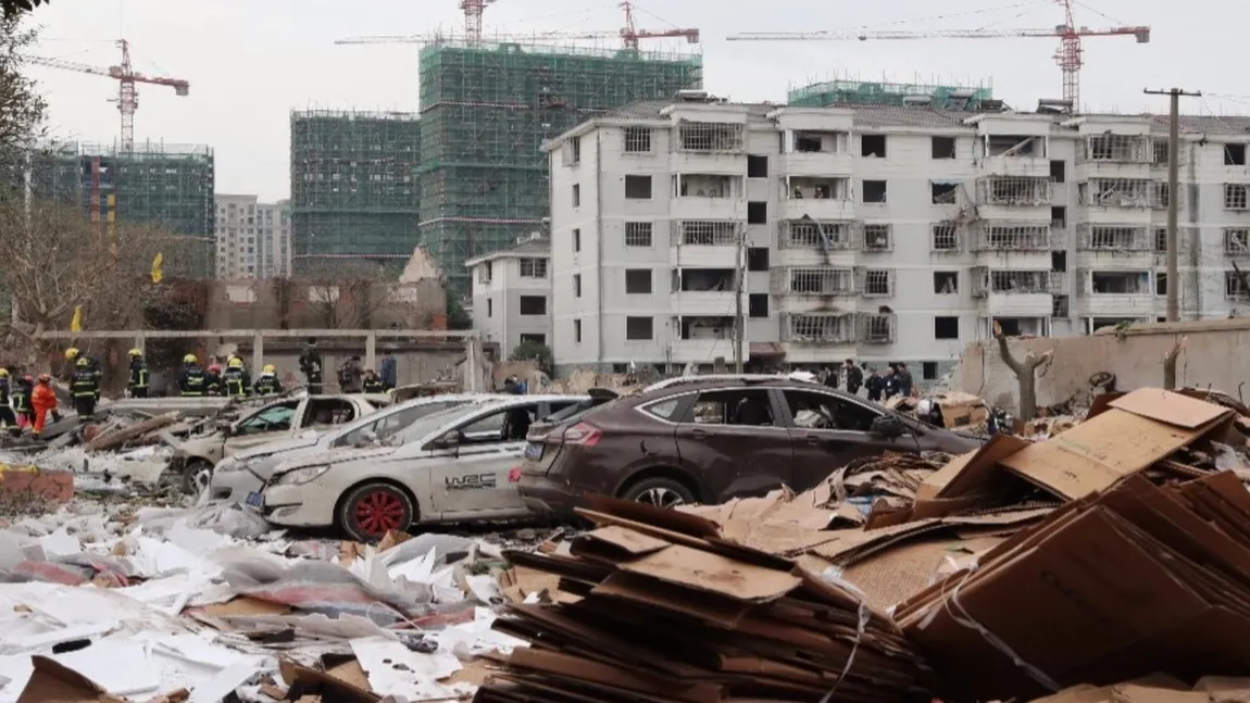 Explozie puternică urmată de incendiu într-un magazin. 8 morți și doi răniți VIDEO